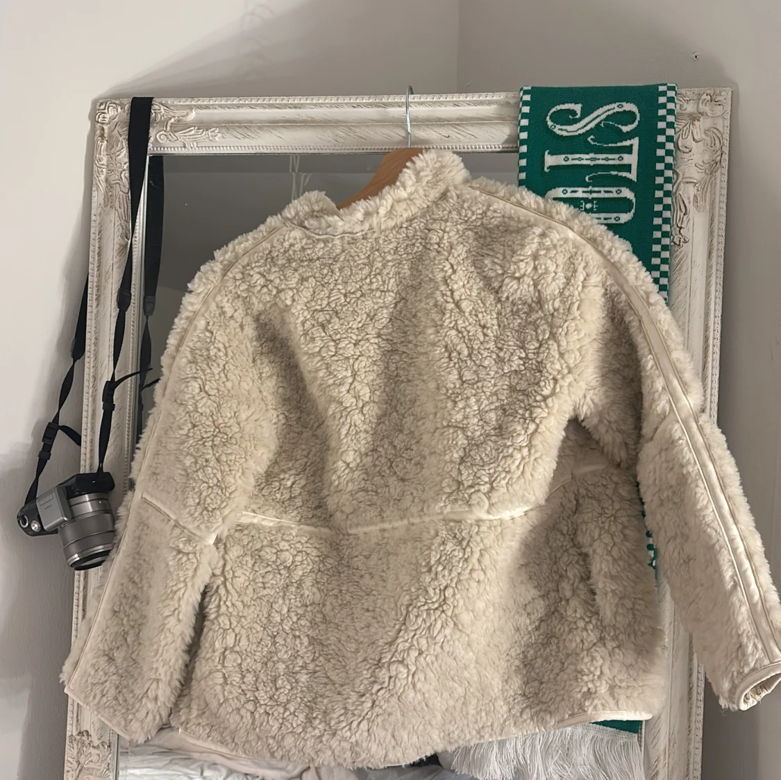 Beige teddyjacka från H&M - 2