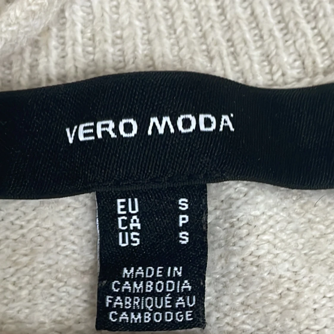 Beige stickad tröja från Vero Moda - 3