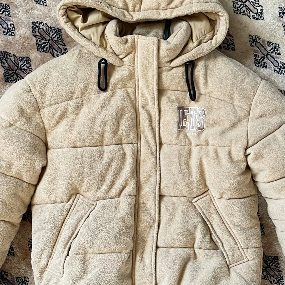 Beige pufferjacka från IETS FRANS - 1