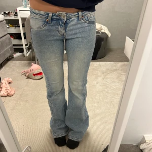 Jeans - Så sööttta jeans!!!💞💞kolla bild tre för defekter! kontakta om prisförslag samt frågor