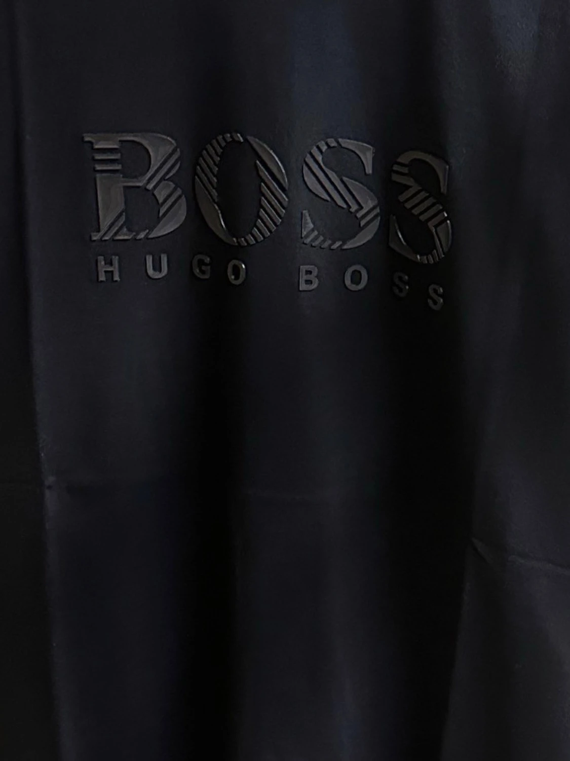 Svart t-shirt från Hugo Boss - 2
