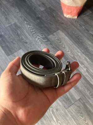 Grå Mocka bälte - Grå mocka bälte. No size