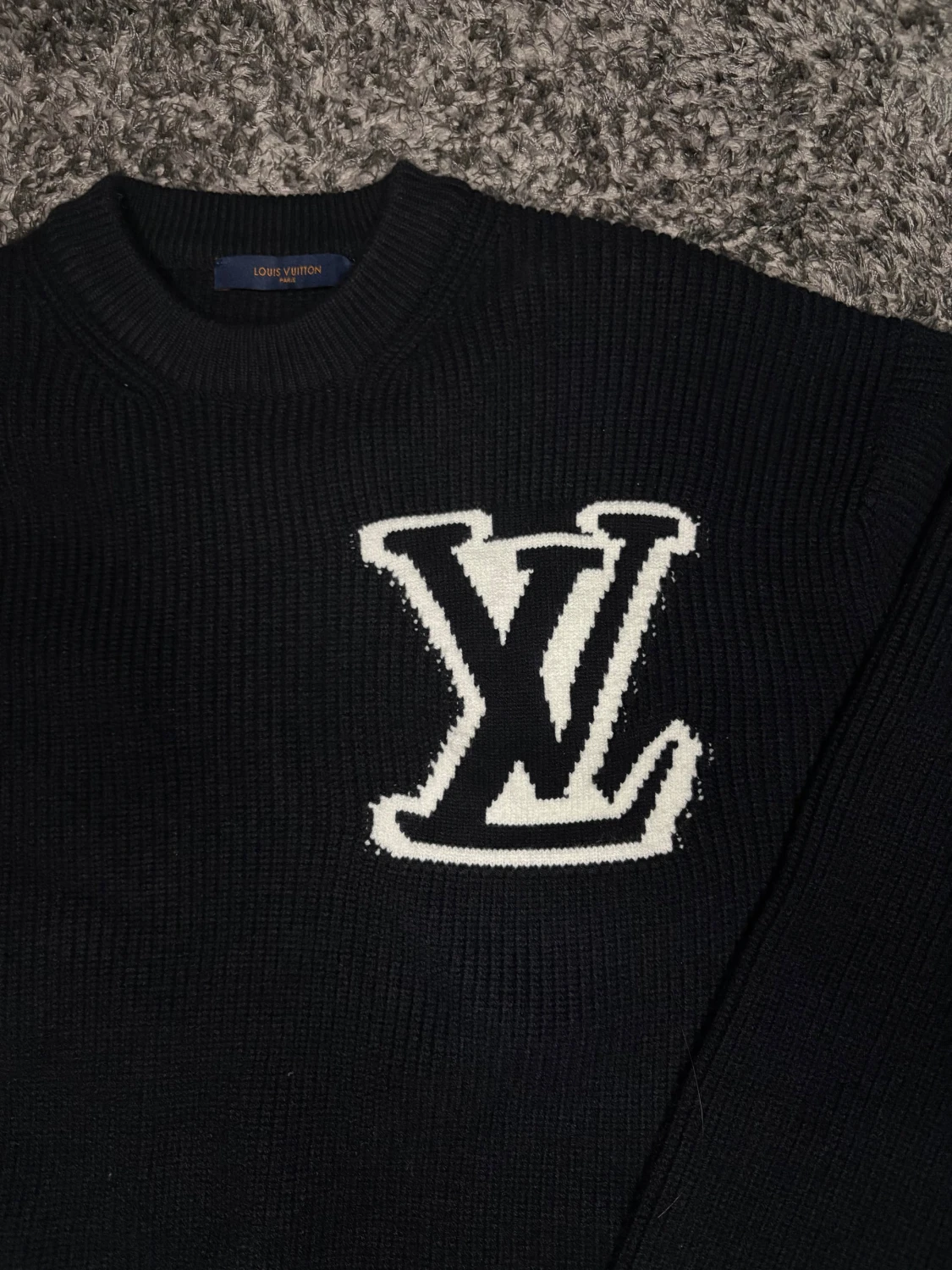 Lv tröja  - 1