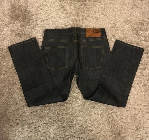 Naked & Famous Selvedge Jeans - Hej, säljer nu mina extremt fina och eftertraktade selvedge jeans från märket Naked & Famous. Jeansen är väldigt fint sick, skriv vid funderingar!
