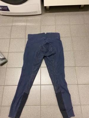 Sköna ridbyxor!  - Fina blåa ridbyxor perfekt för ridning! 