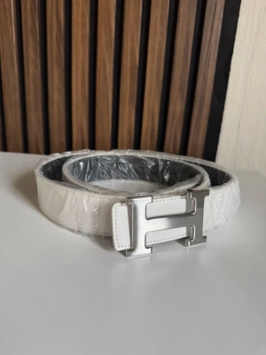 Hermes bälte  - Helt nytt! Dm vid intresse!