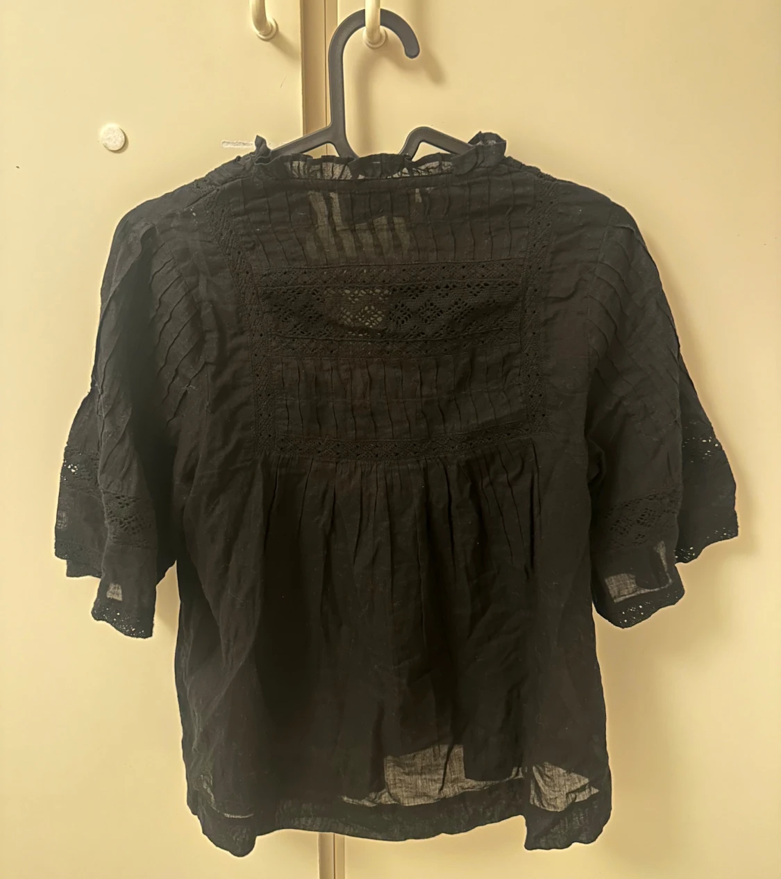 Svart blus från Neo Noir - 2