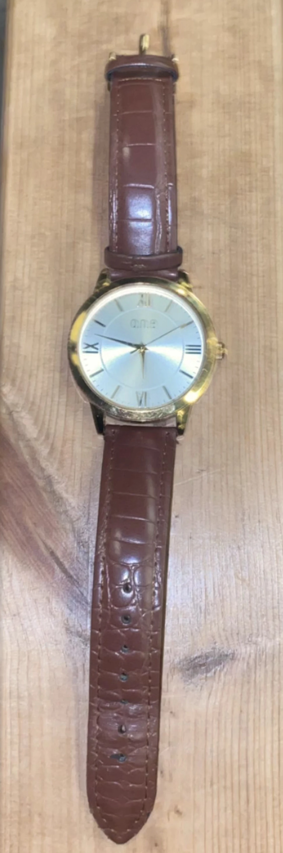 Klassisk guld klocka från o.n.e - 5