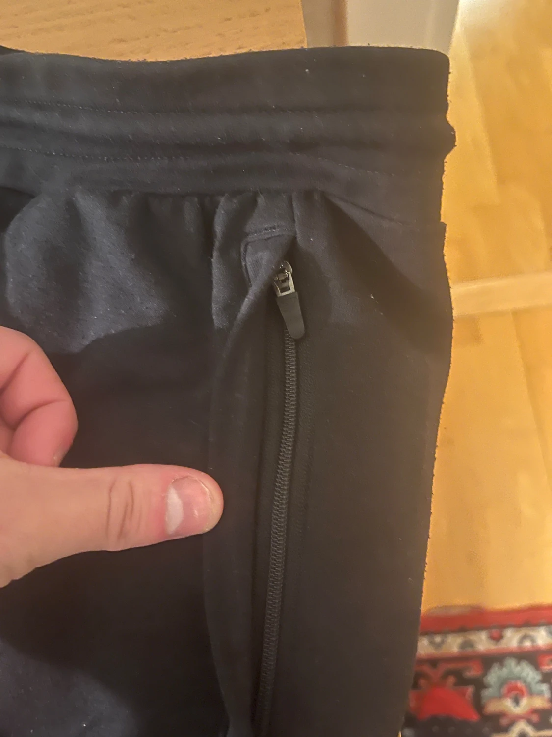 Svarta mjukisbyxor från Gymshark strl M - 5