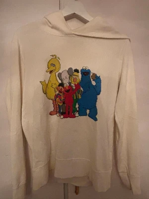 XX Hoodie  - Stilren Hoodie med nice tryck