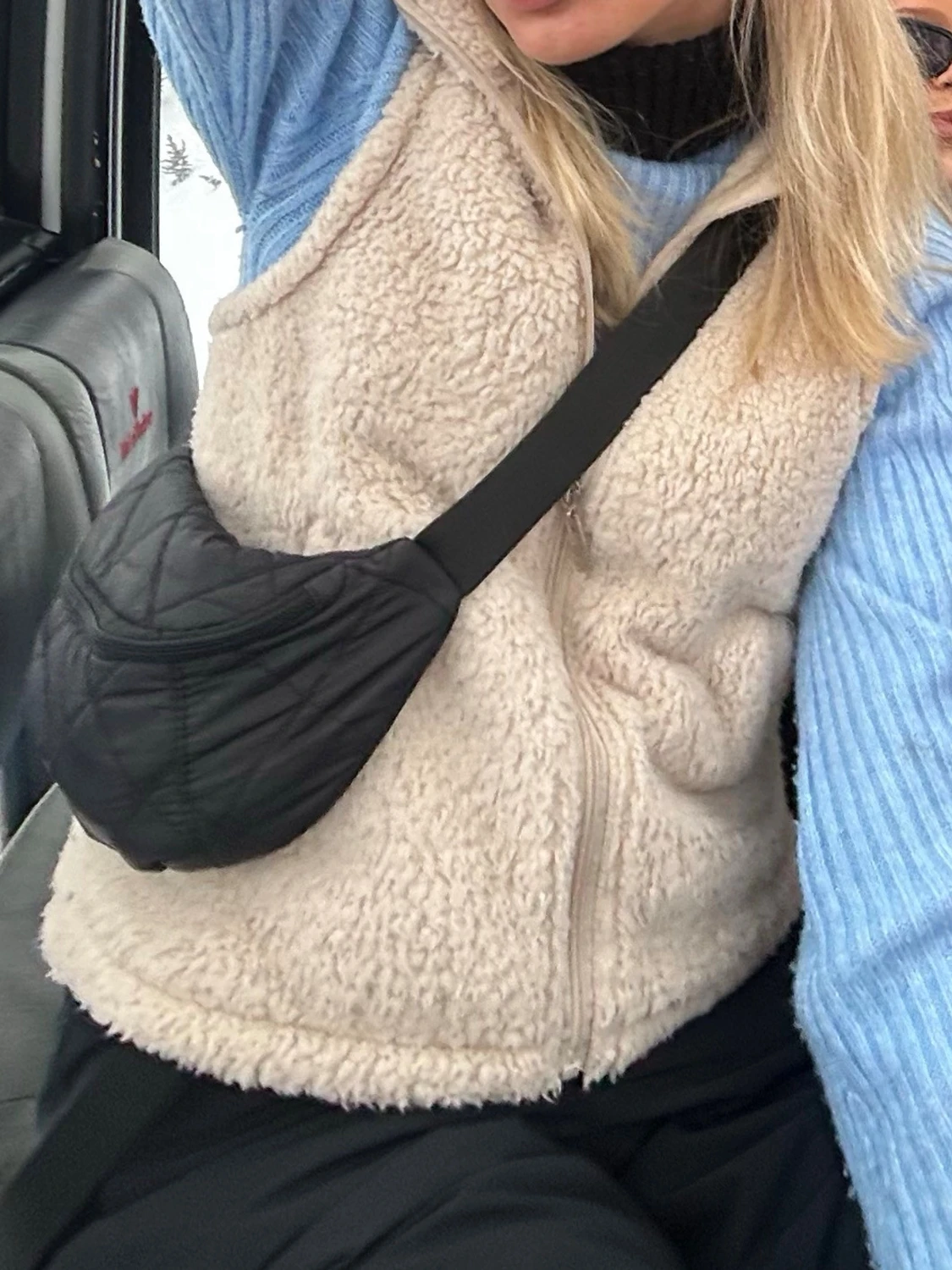 Beige vit teddyväst/ fleeceväst - 2