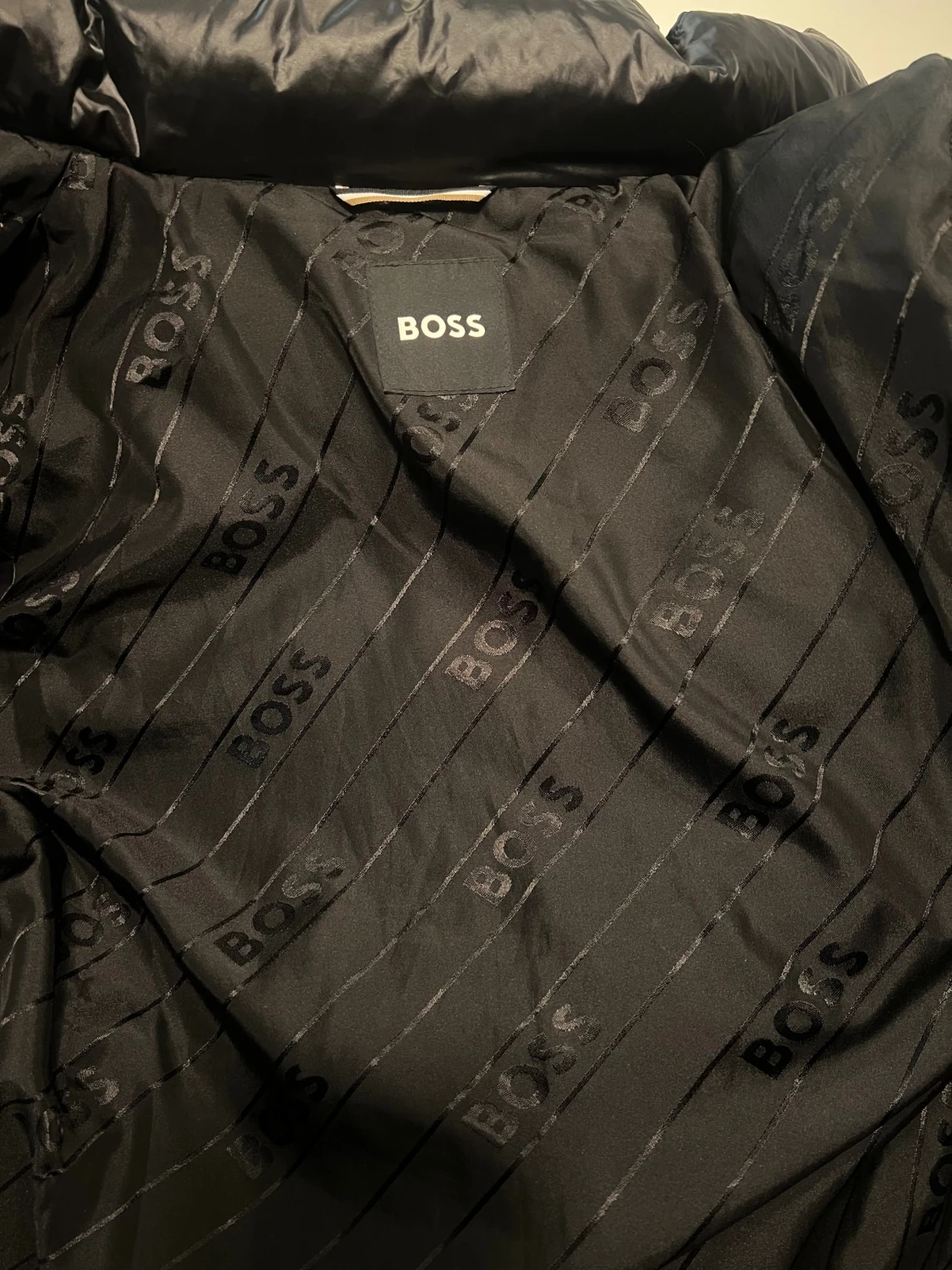 Svart pufferjacka från Hugo BOSS - 6