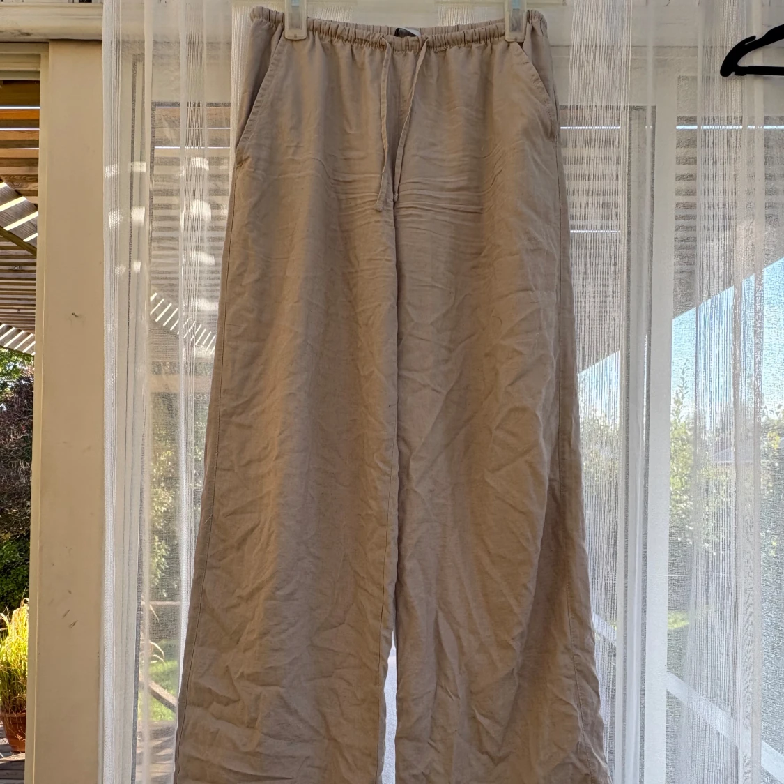 Lågmidjade linnebyxor