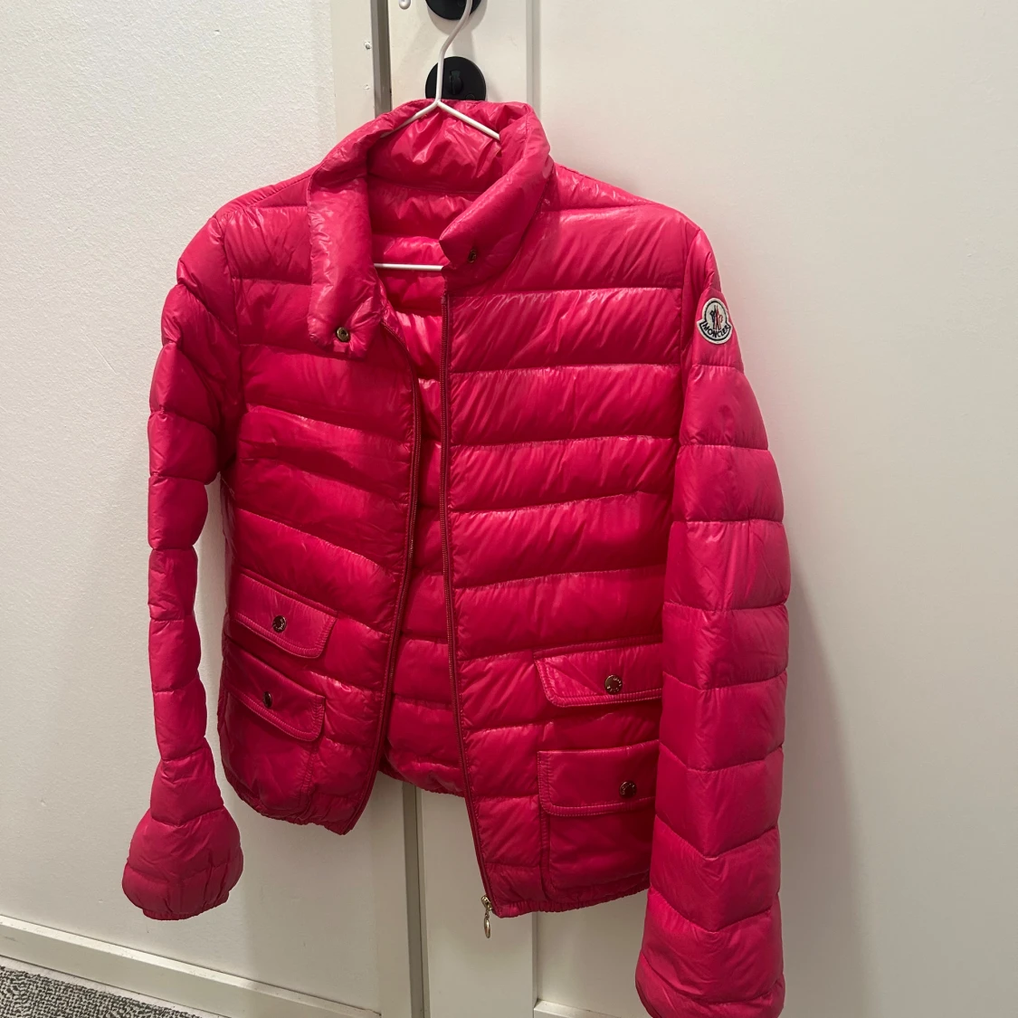 Rosa dunjacka från Moncler - 1