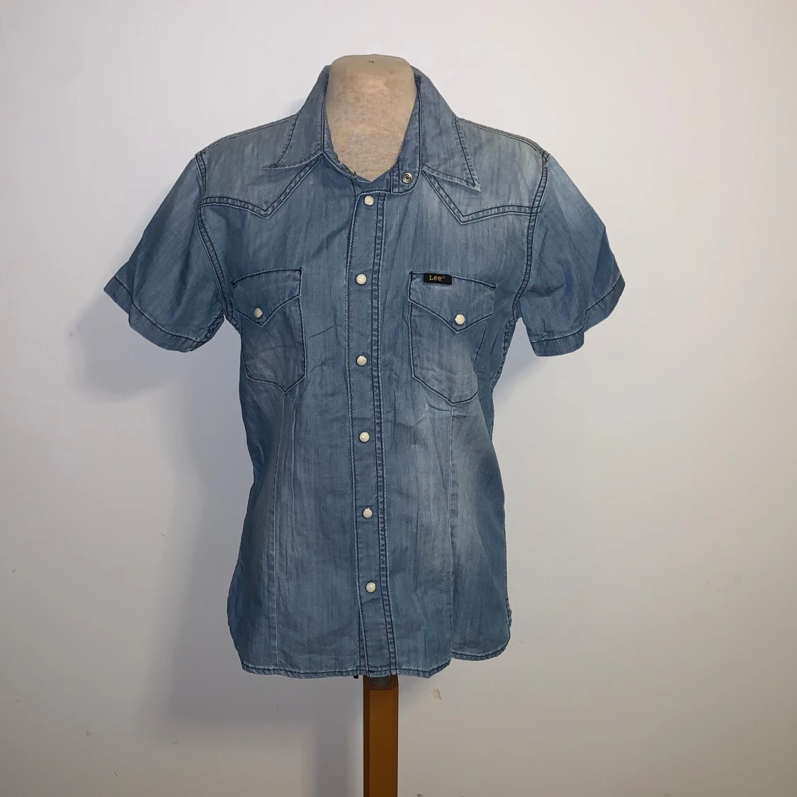 Jeansskjorta från Lee med kort ärm