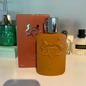 Perfumes de marly - Helt ny parfyms de marly altheir. Priset kan diskuteras vid snabb affär! Online-kvitto finns.