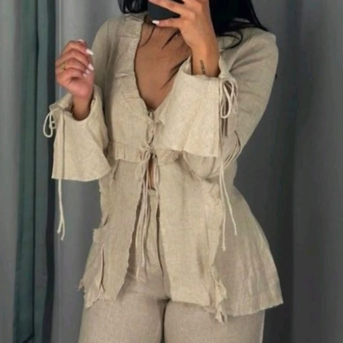 NY H&M linne blus populär, slutsåld