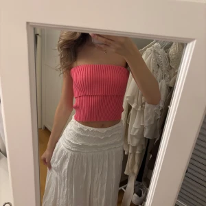 Linne - Superfint sommarlinne från Zara, använd en gång bara och alltså är den i nyskick💕 Storlek xs/s med stretch