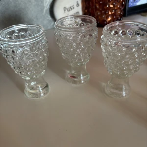 Shotglas - Små shotglas som liknar små kottar 3st