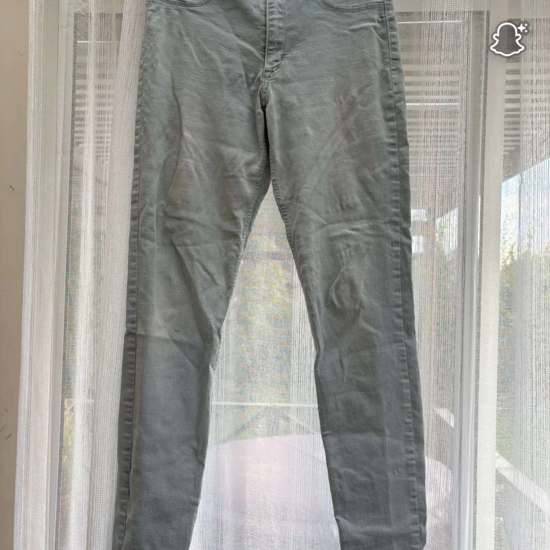 Ljusblå skinny jeans i denim