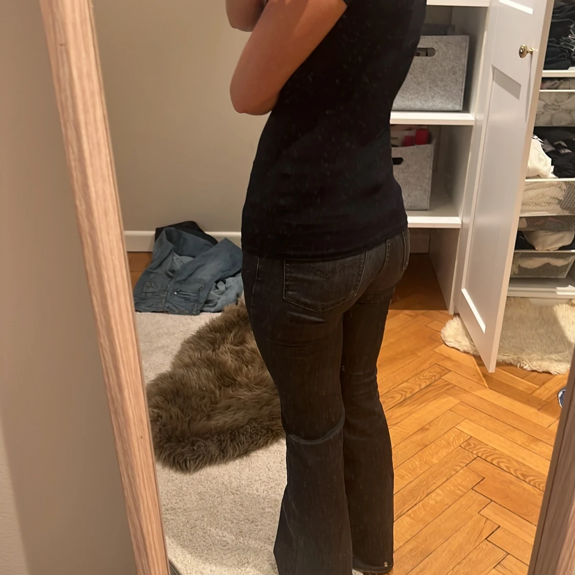 Svarta bootcut jeans från Levis  - 1