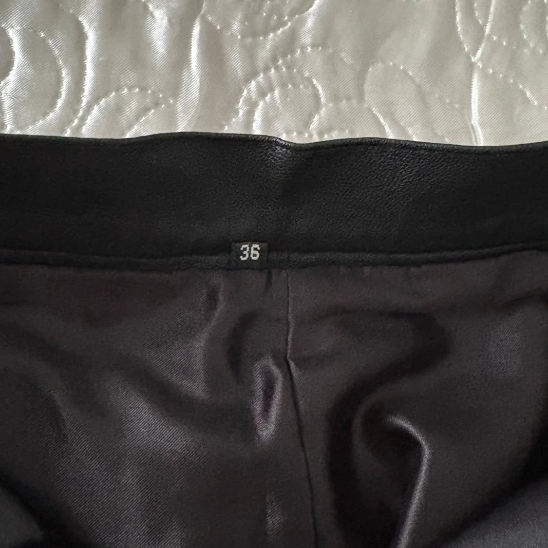 Äkta skinnbyxor - 1