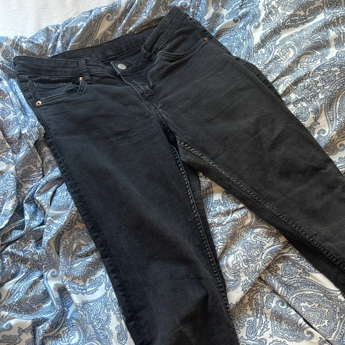 Svarta bootcut jeans i storlek 29 - 3