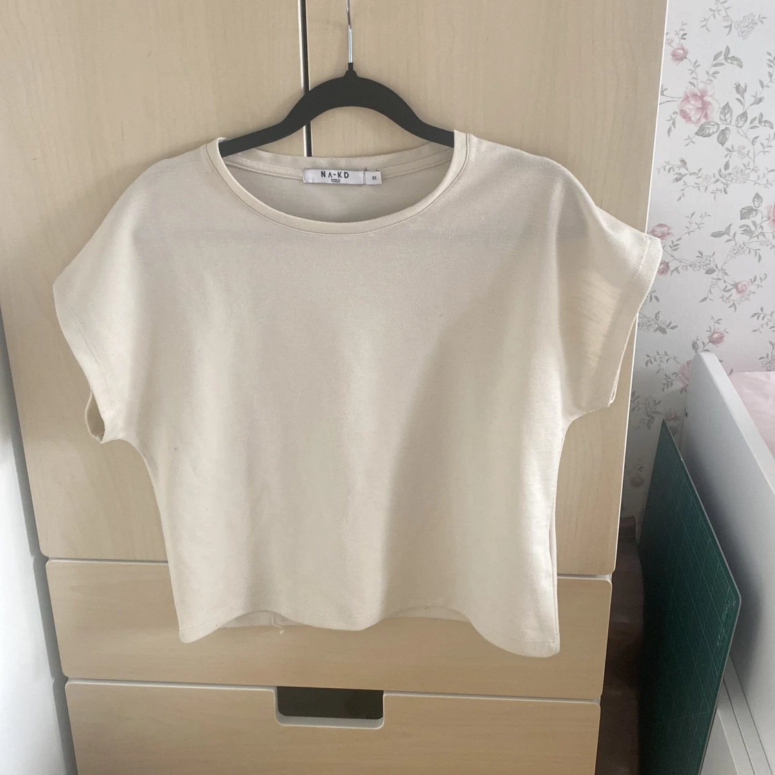 Beige topp från NA-KD i bomull