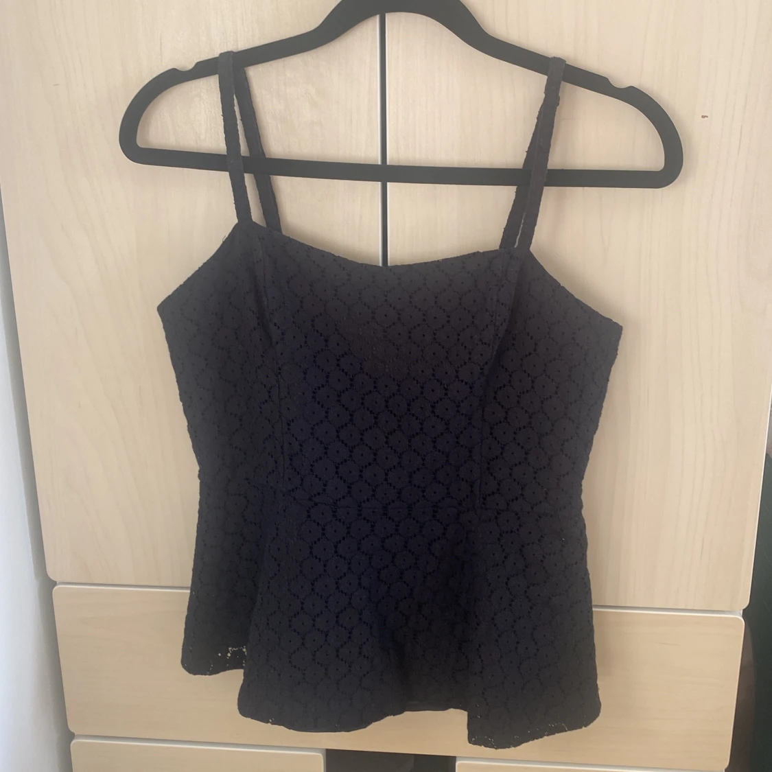 Svart spetslinne från Vero Moda