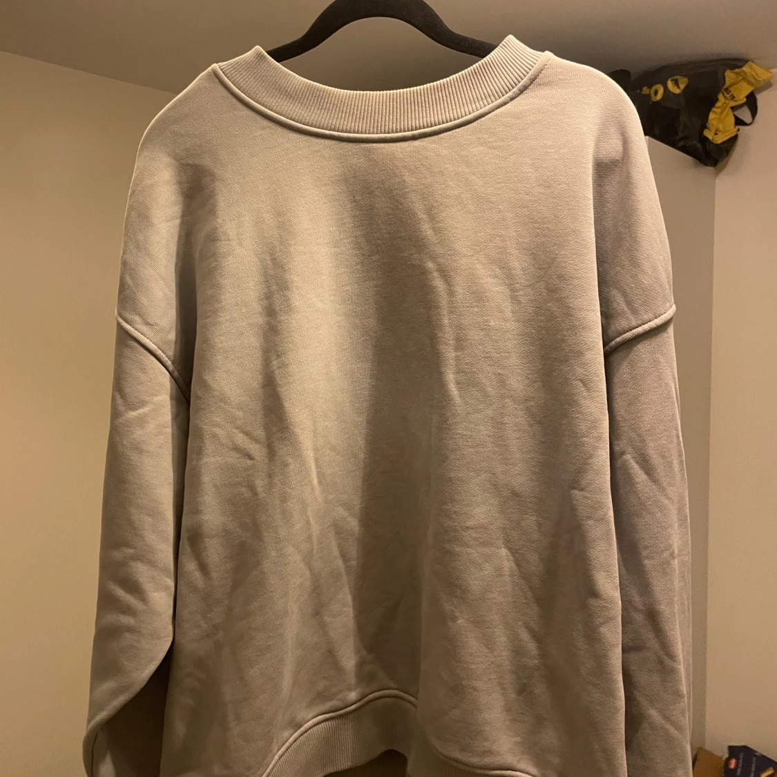 Sweatshirt från Weekday