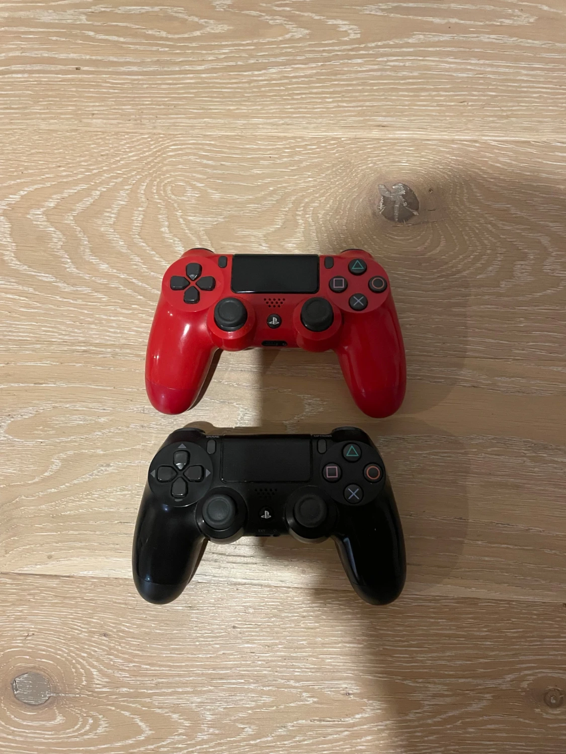 PlayStation 4 packet med ny kylpasta - 2