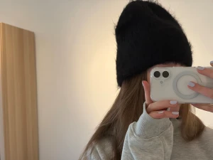 Totême mössa i alpacka och mohair - Supermysig och skön till vintern! Endast använd 2 gånger😇