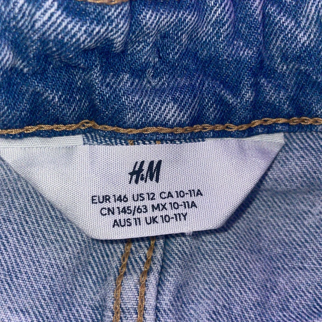 Asymmetrisk jeanskjol med rå kant - 4