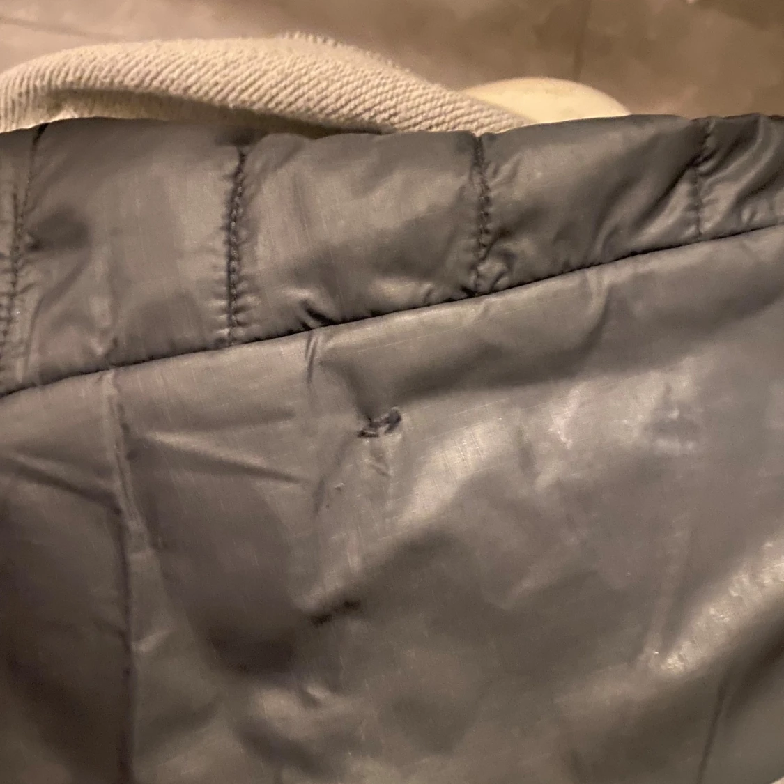 Svart pufferjacka från Haglöfs M - 2