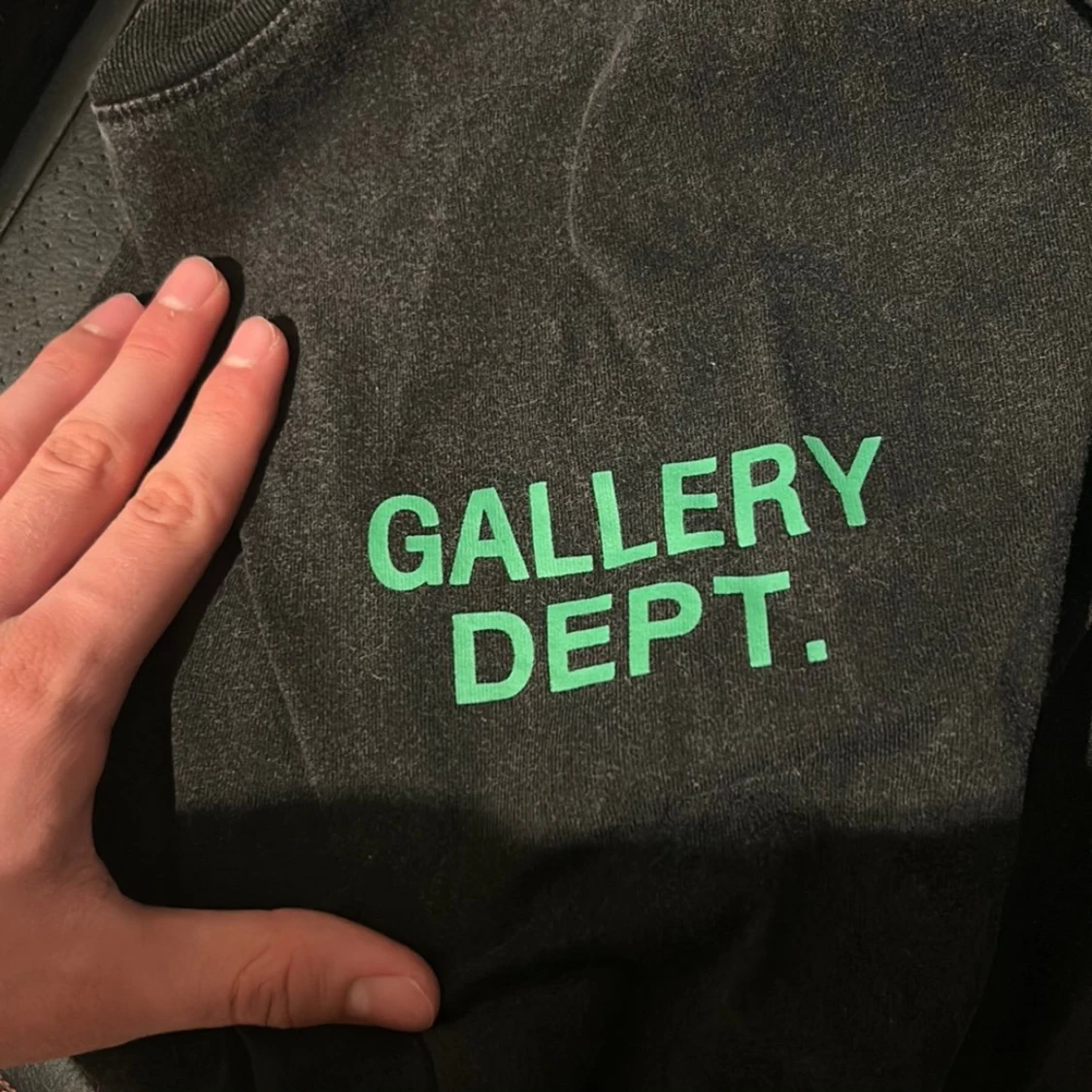 Svart sweatshirt från Gallery Dept. - 2