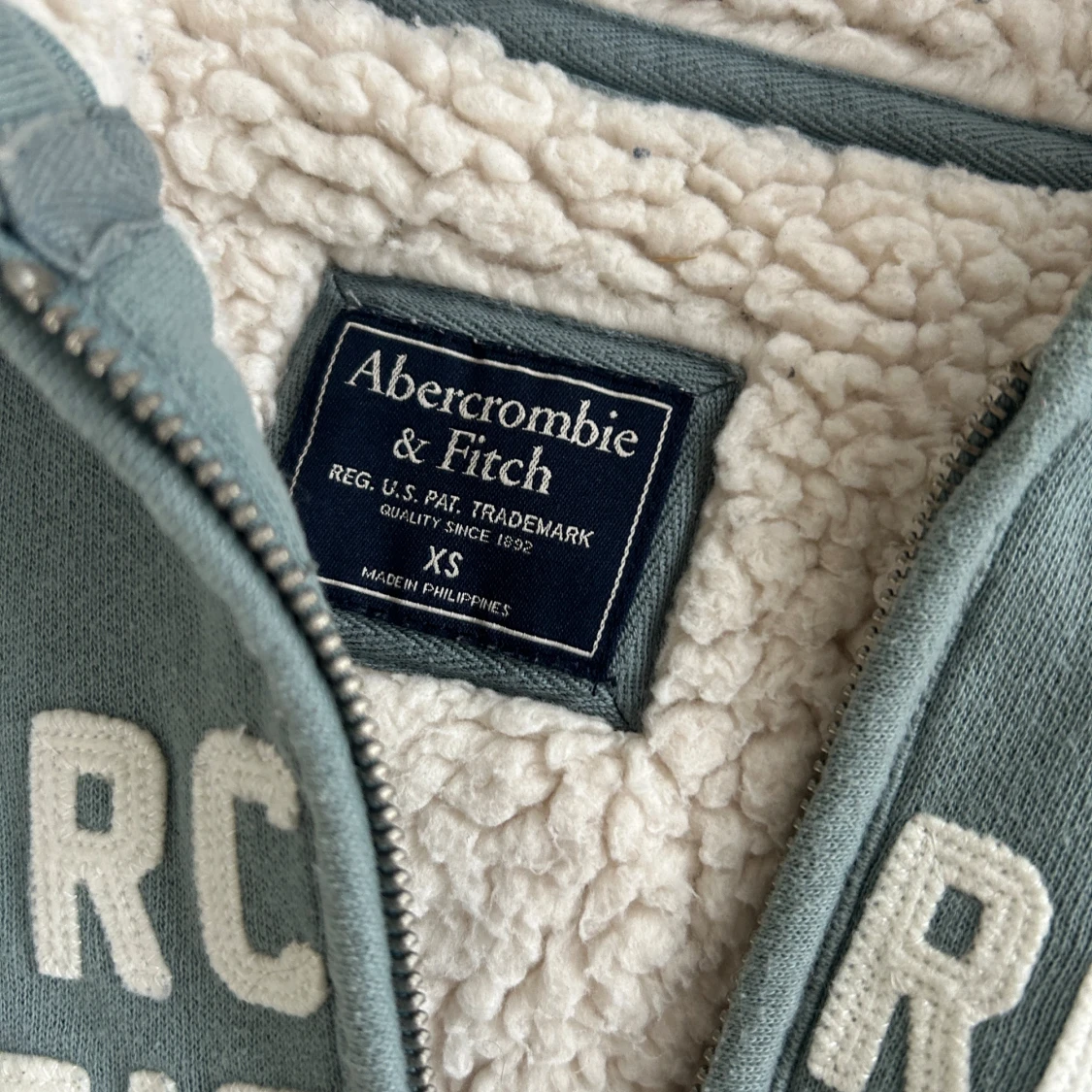 Abercrombie & fitch zip med foder  - 3