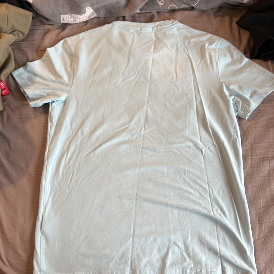 Ljusblå t-shirt från BOSS med tryck - 2