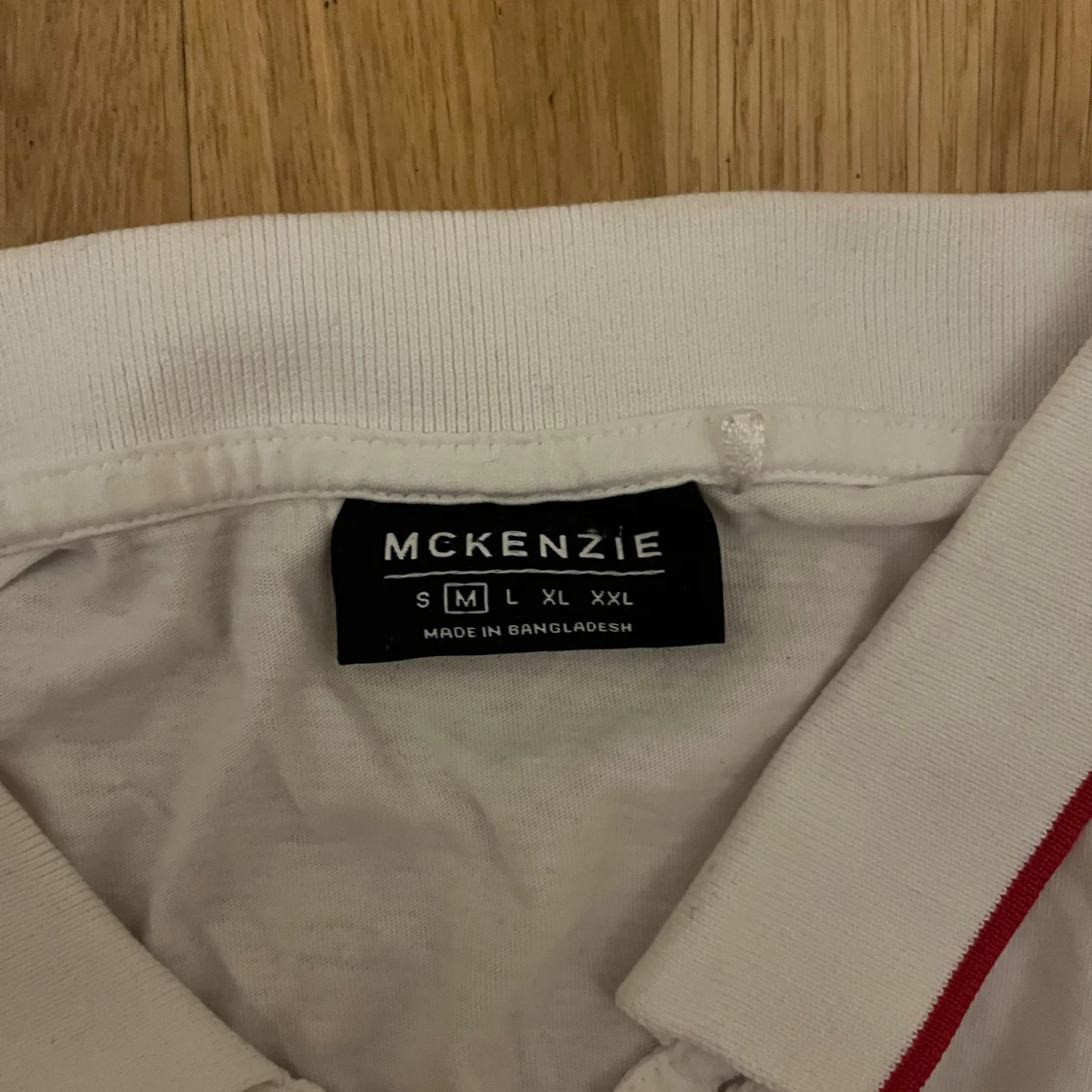 Vit pikétröja från McKenzie, M - 2