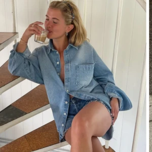 Jeansskjorta  - Jeansskjorta från Djerf avenue 