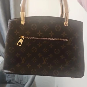 Brun väska  - Väska 