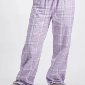 Pyjamas byxor💜 - Pyjamas byxor från Gina tricot💗