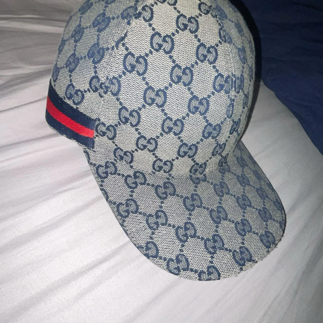 Gucci keps med blå GG-mönster