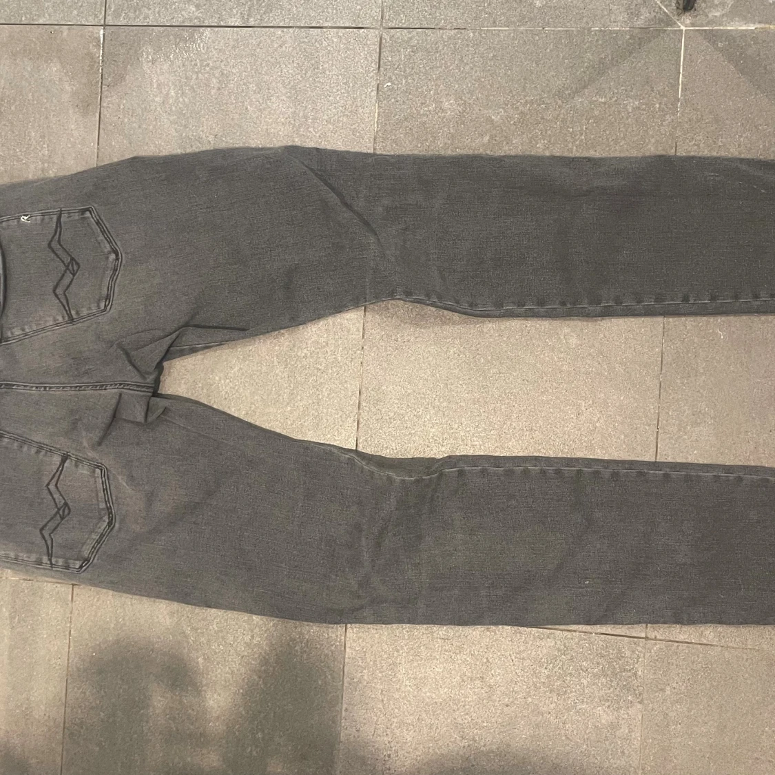 Gråa Replay jeans - 2