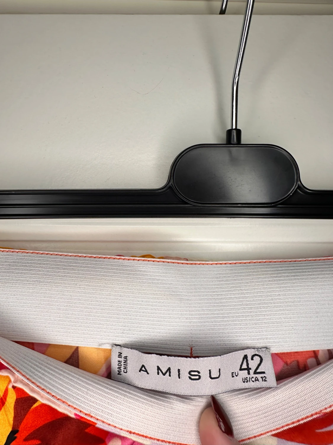 Blommiga vida byxor från Amisu - 2