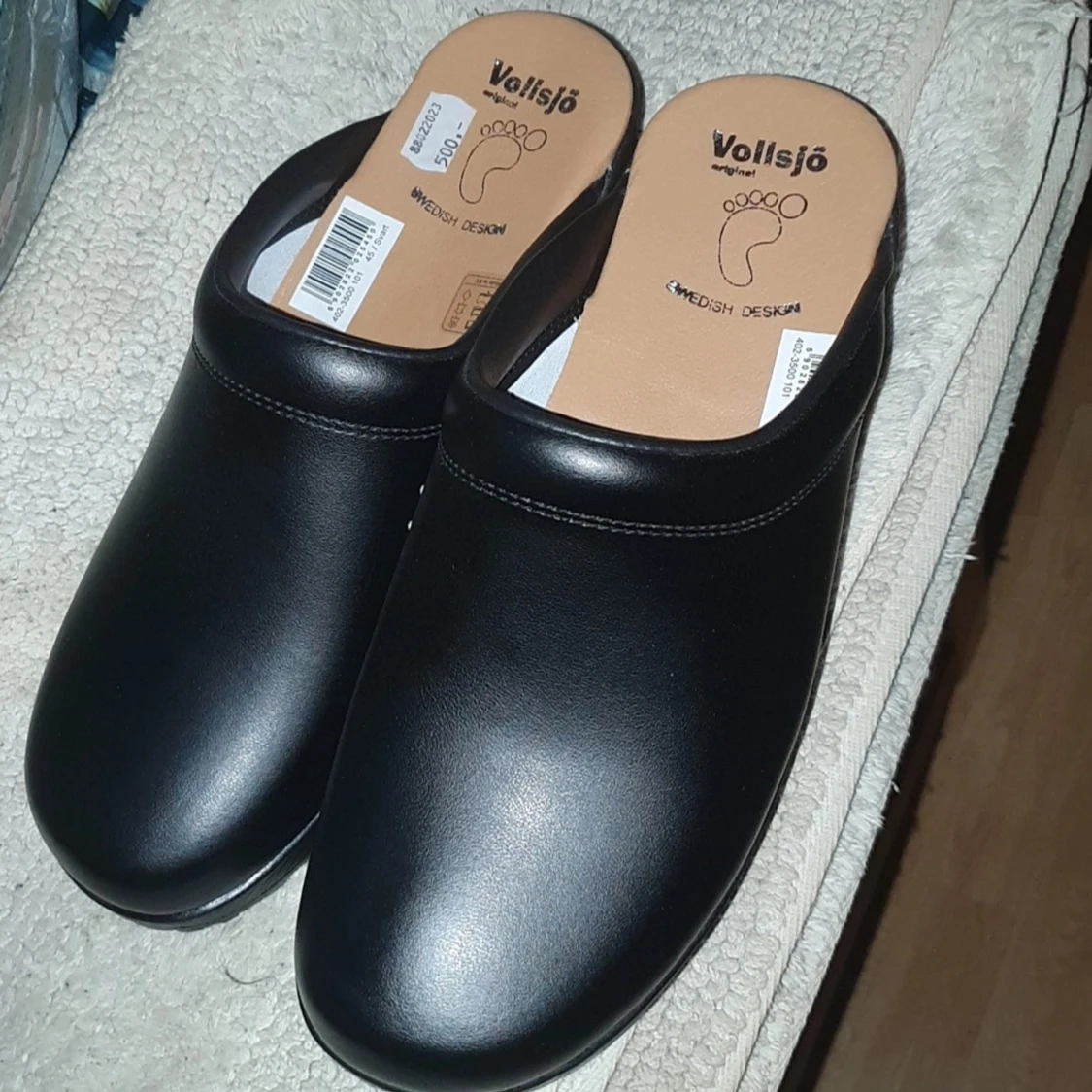 Svarta träskor från Vollsjö