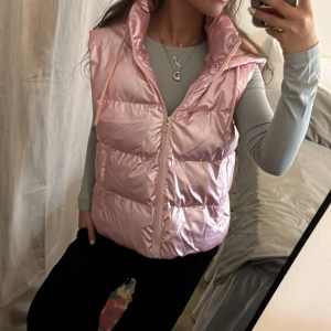 Väst - Sååå cool väst men används inte längre!! 💖💖