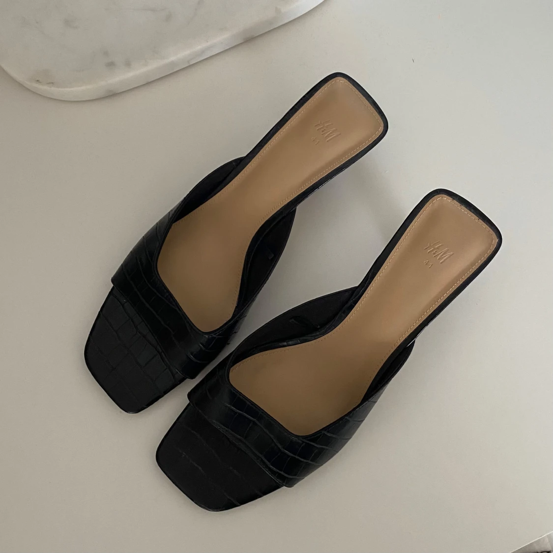 Svarta kittenheels - 1