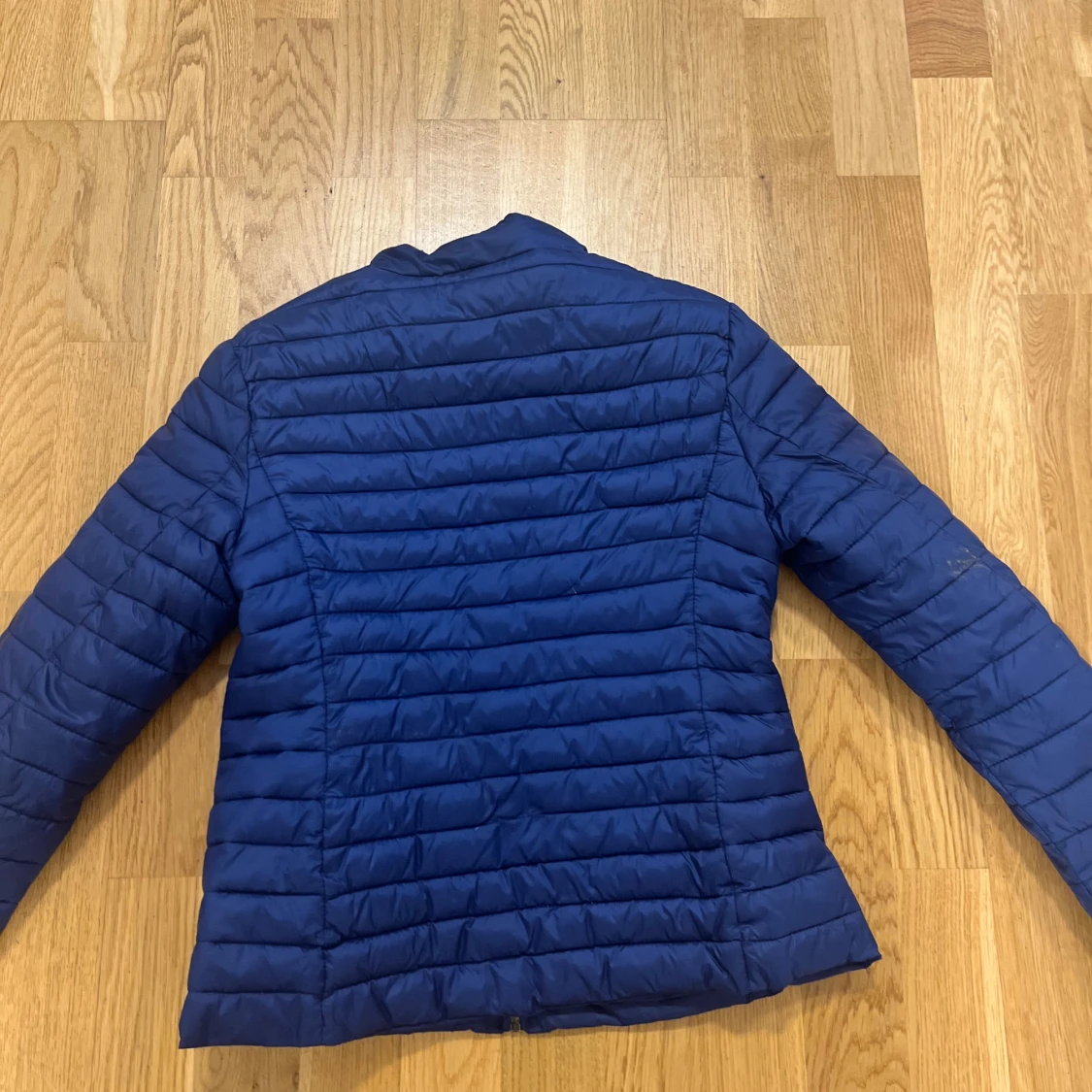 Blå pufferjacka från Blue Sand - 3