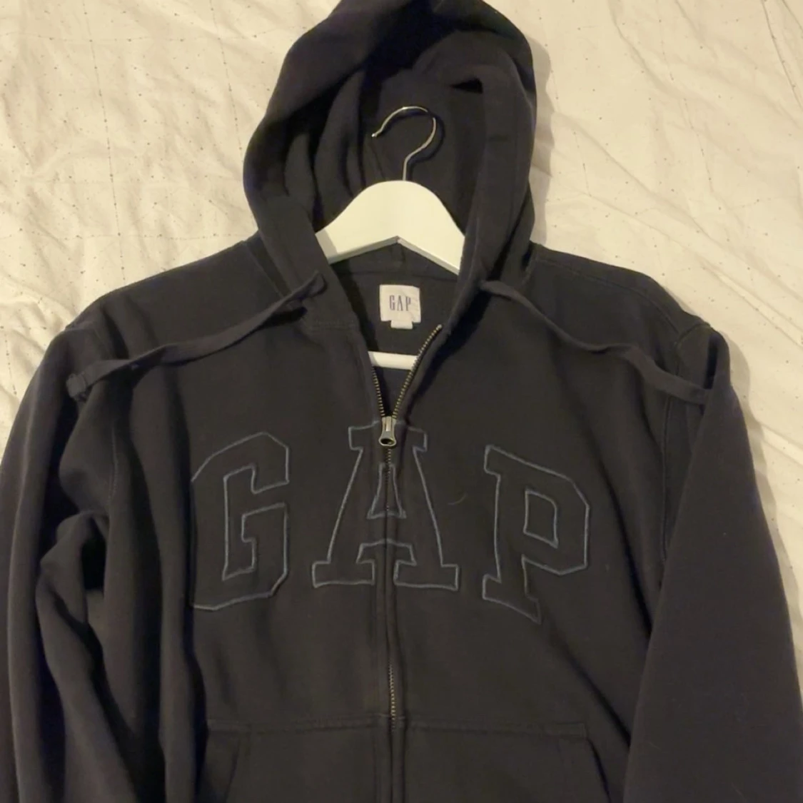 GAP zip hoodie