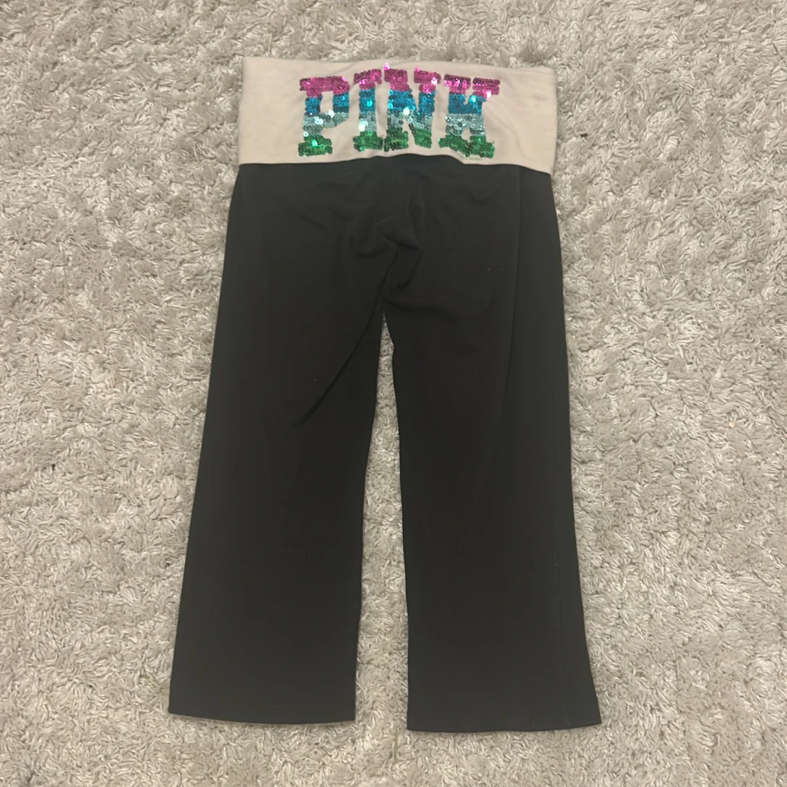 Svarta PINK byxor med paljetter XS